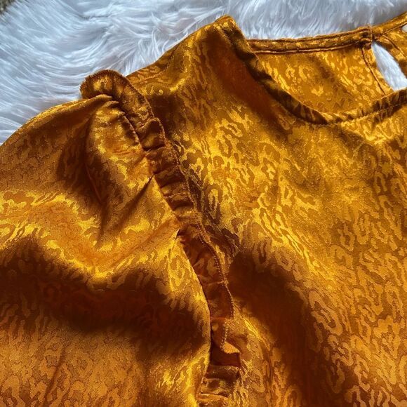 NSR Top Gold Mustard Shiny Silky Office Career Wear Elastic Wrists Women’s Small - Picture 6 of 11